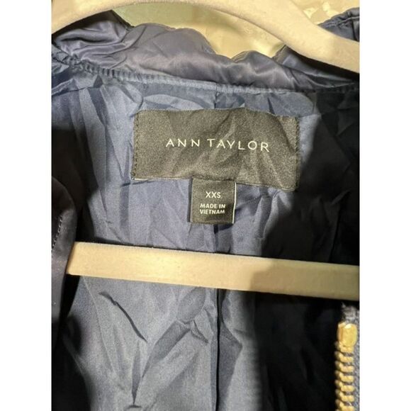 Ann Taylor Women's Navy Blue Satin Ribbed Bomber Jacket Size XXS - Picture 4 of 7